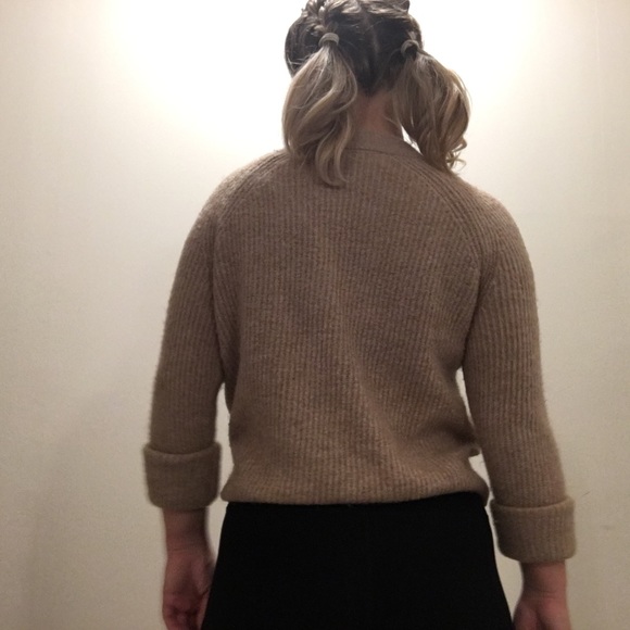 Fuzzy rubbed pale pink sweater - Picture 2 of 4